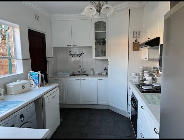 3 BEDROOM TOWNHOUSE FOR SALE IN CROYDON